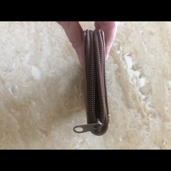 Vegan Leather Wallet - Brown (EUC) - Picture 6 of 9